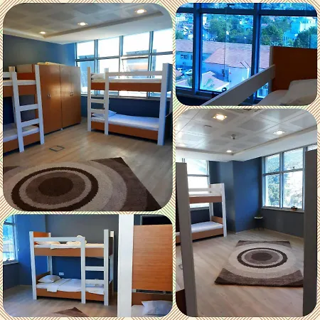 Blue Bells אכסניה *