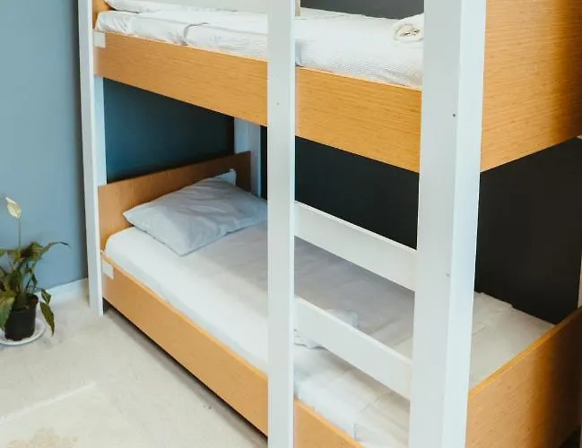 Blue Bells Hostel *